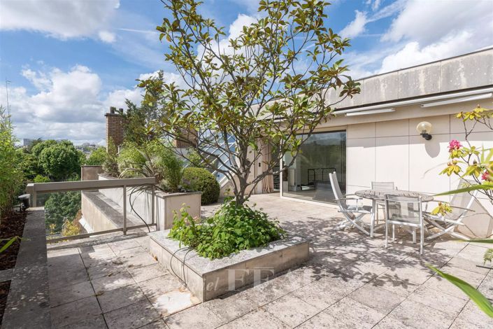 Image No.34-3 Bed Apartment for sale