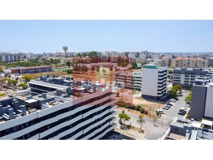 Image No.27-3 Bed Apartment for sale