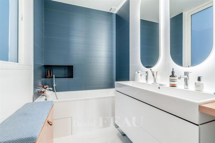 Image No.13-3 Bed Apartment for sale