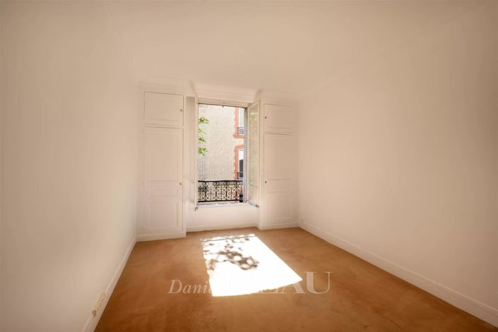 Image No.17-4 Bed Apartment for sale