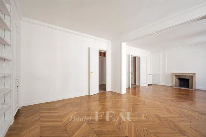 Image No.9-4 Bed Apartment for sale