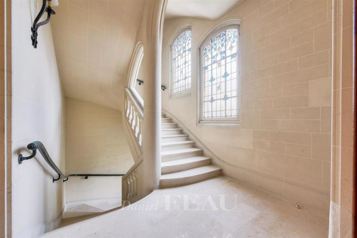 Image No.11-3 Bed Apartment for sale