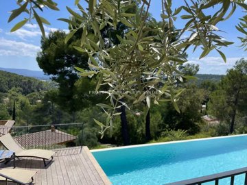 1 - Lorgues, House