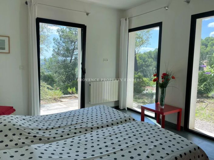 Image No.22-5 Bed House for sale