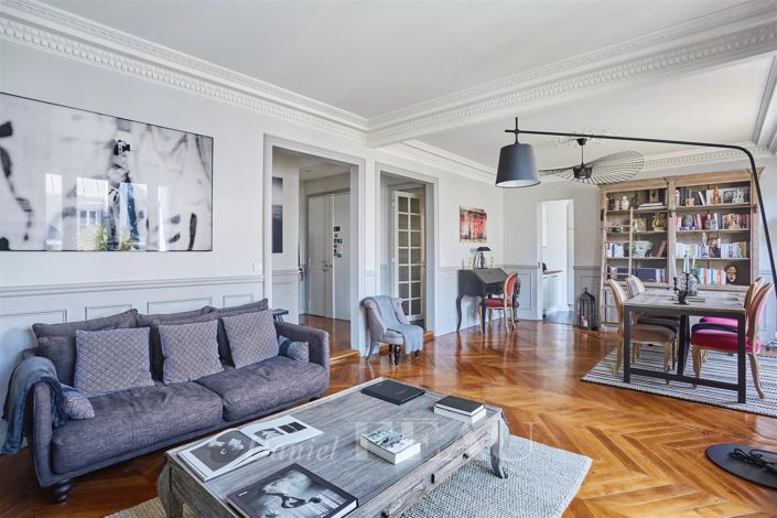 Image No.17-3 Bed Apartment for sale