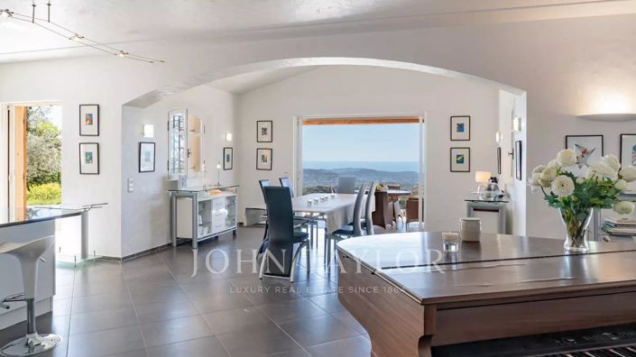 Image No.13-5 Bed House for sale