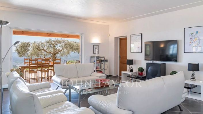 Image No.15-5 Bed House for sale