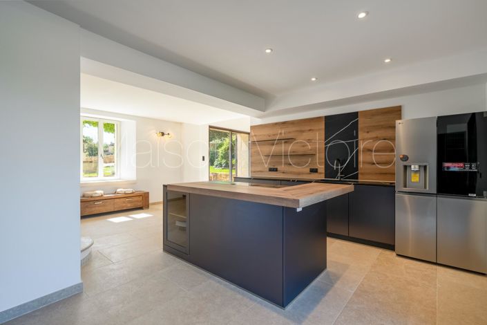 Image No.13-8 Bed House for sale