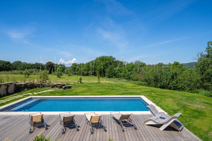 Image No.9-8 Bed House for sale