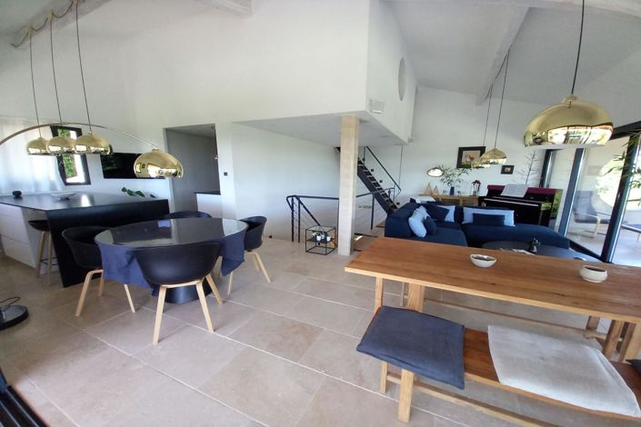 Image No.7-4 Bed House for sale