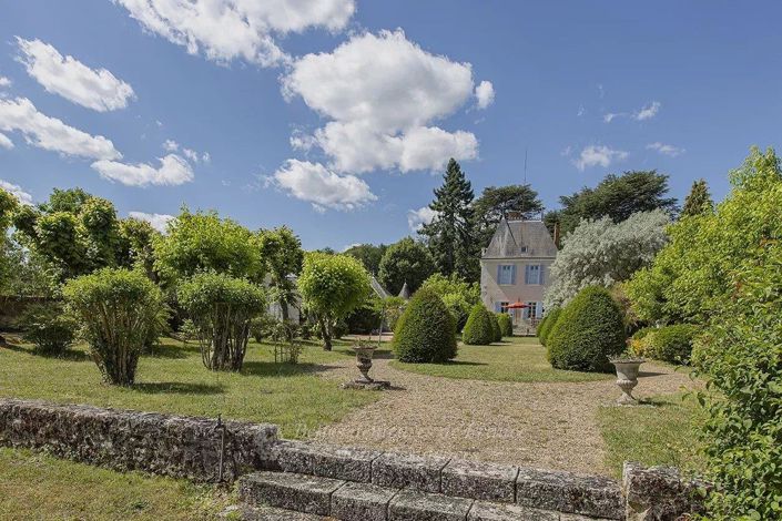 Image No.5-20 Bed House for sale