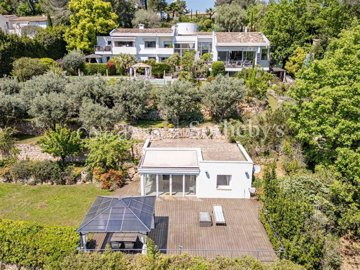 6 Bed House for sale