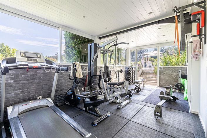 Image No.9-6 Bed House for sale