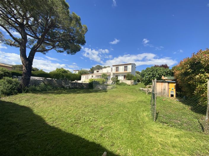 Image No.20-4 Bed House for sale