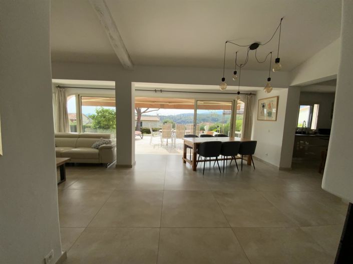 Image No.7-4 Bed House for sale