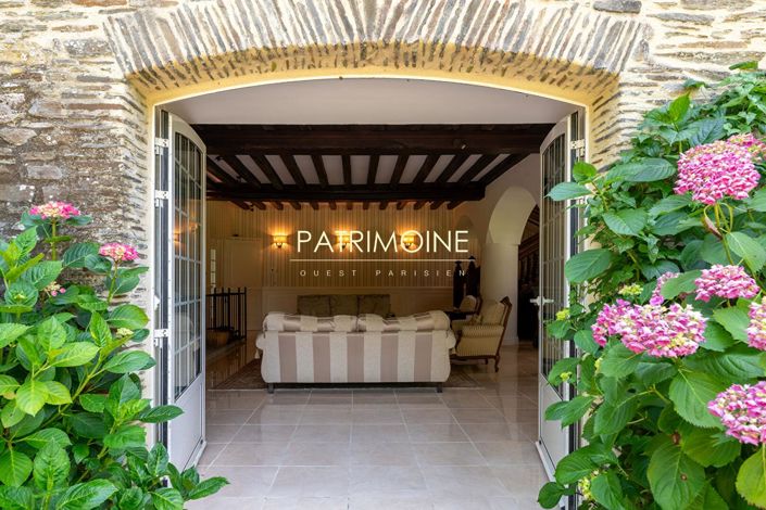 Image No.6-7 Bed Property for sale