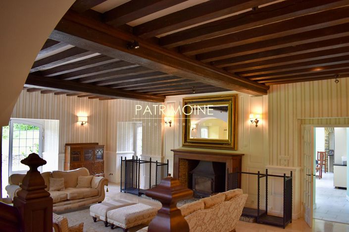 Image No.7-7 Bed Property for sale