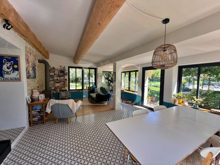 Image No.10-3 Bed House for sale