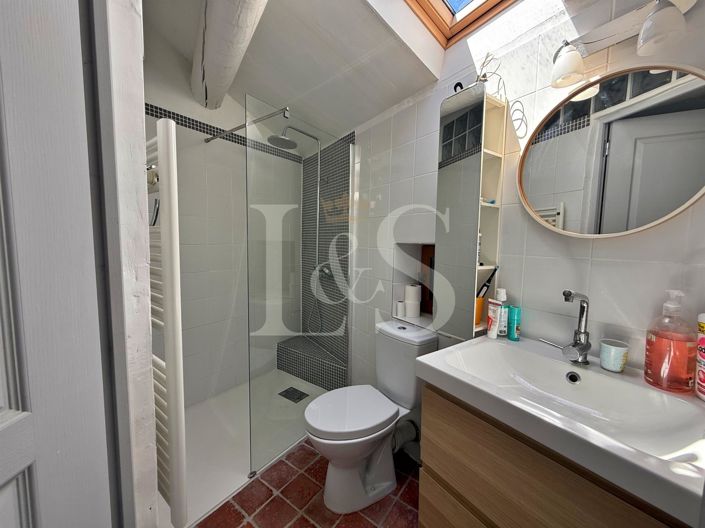 Image No.15-3 Bed House for sale