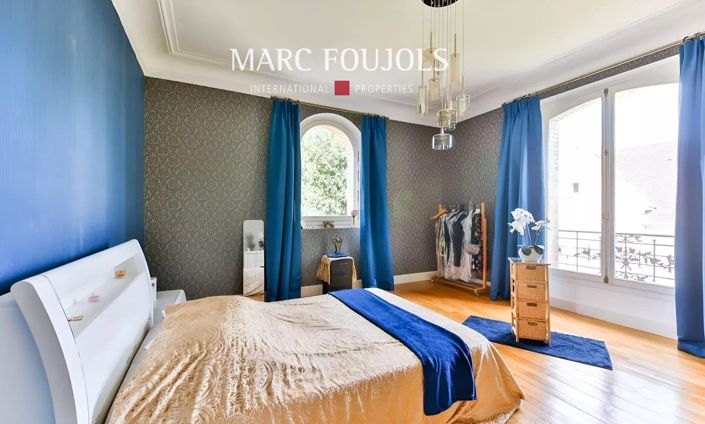 Image No.3-10 Bed House for sale