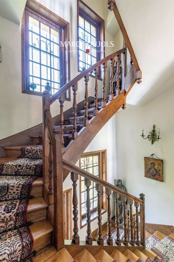 Image No.17-6 Bed House for sale