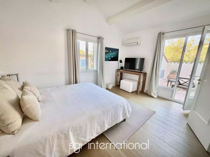 Image No.14-4 Bed House for sale