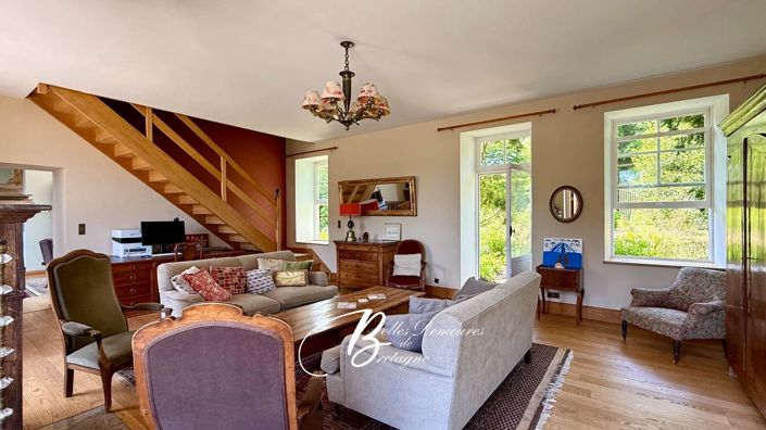 Image No.11-6 Bed House for sale