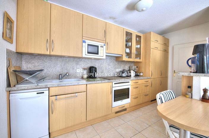 Image No.10-2 Bed Apartment for sale