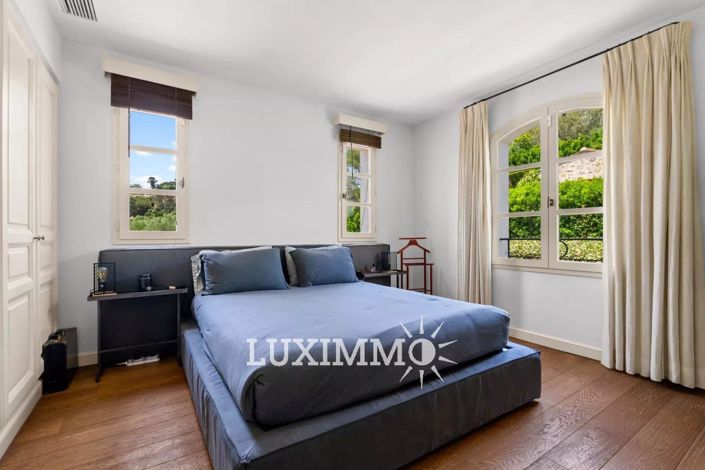 Image No.11-6 Bed House for sale