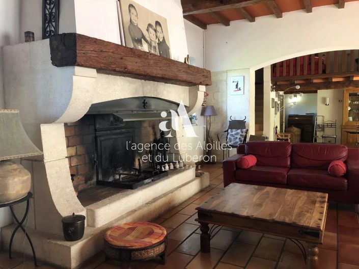 Image No.10-6 Bed House for sale