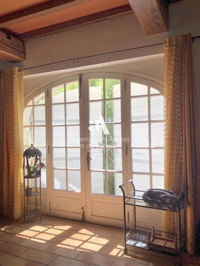 Image No.11-6 Bed House for sale