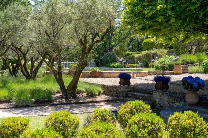 Image No.9-5 Bed House for sale