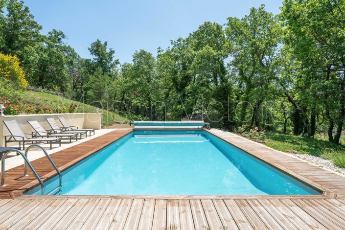 Image No.11-7 Bed House for sale