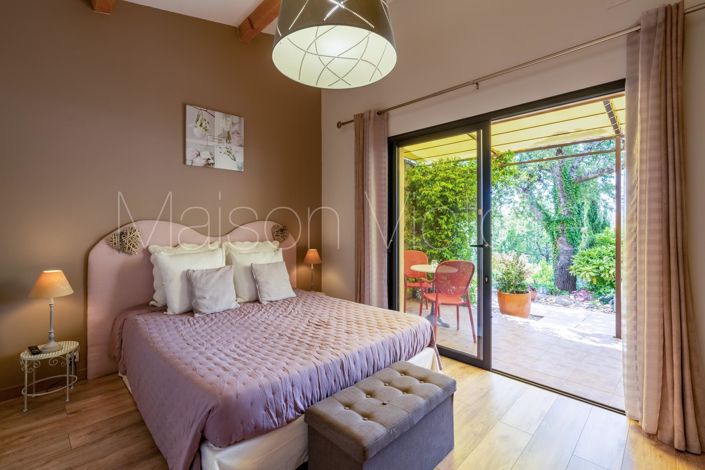 Image No.12-7 Bed House for sale