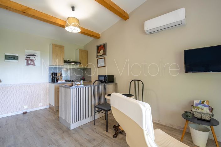 Image No.7-7 Bed House for sale