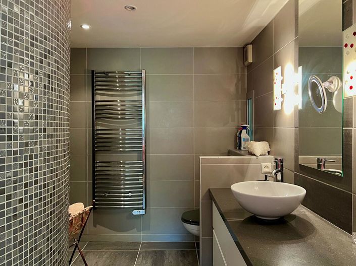 Image No.9-4 Bed House for sale