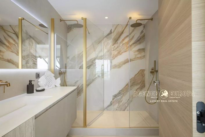 Image No.12-4 Bed Apartment for sale