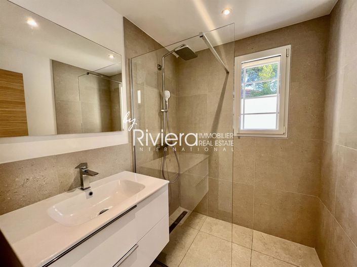 Image No.20-4 Bed House for sale