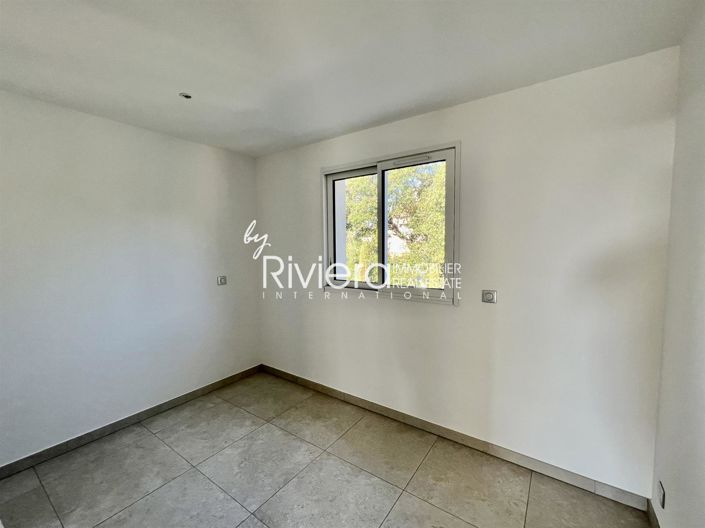 Image No.21-4 Bed House for sale