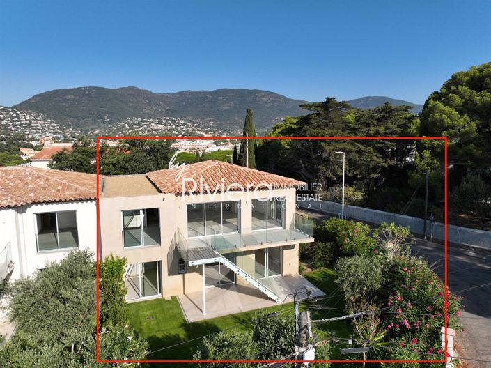 Image No.5-4 Bed House for sale