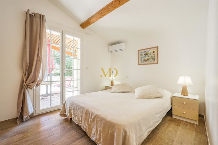 Image No.18-13 Bed House for sale