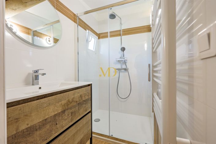 Image No.19-13 Bed House for sale