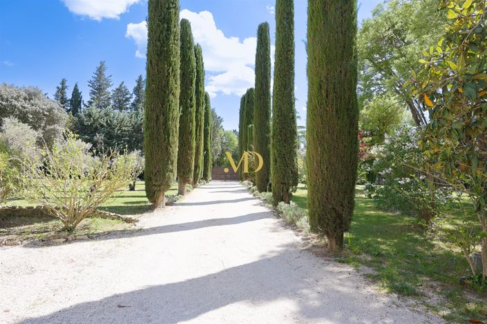 Image No.2-13 Bed House for sale