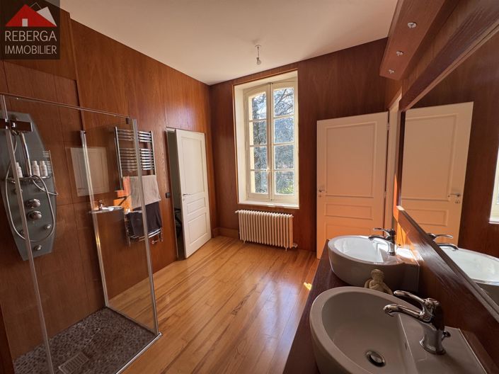 Image No.11-6 Bed House for sale