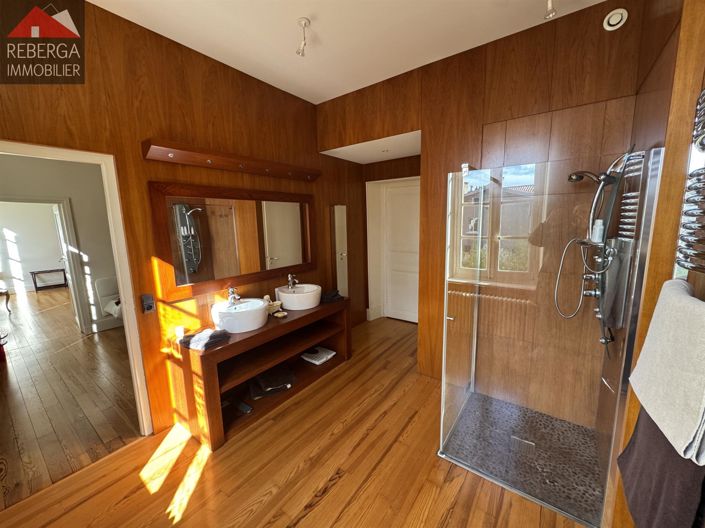 Image No.12-6 Bed House for sale