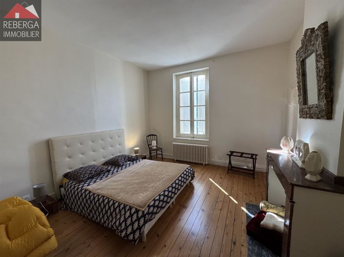 Image No.14-6 Bed House for sale