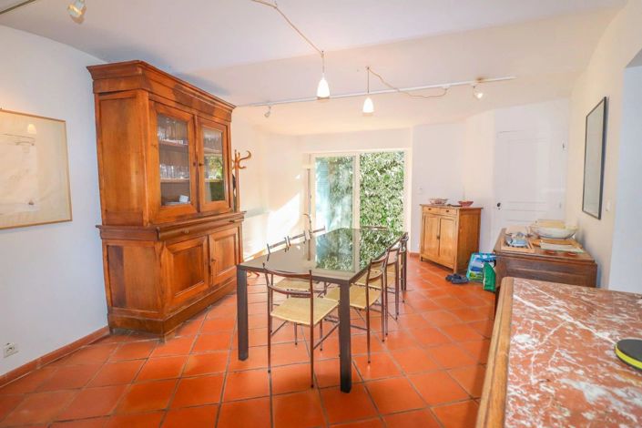 Image No.10-4 Bed House for sale