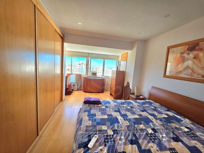 Image No.21-4 Bed Apartment for sale