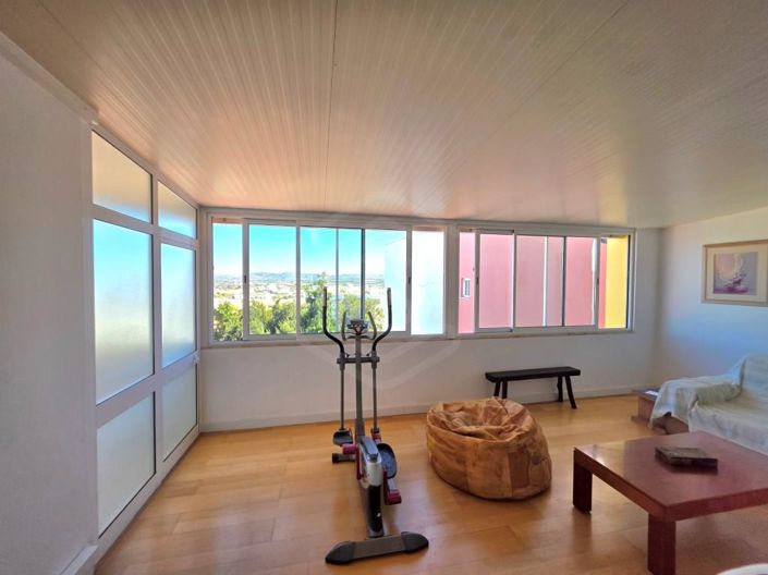 Image No.28-4 Bed Apartment for sale