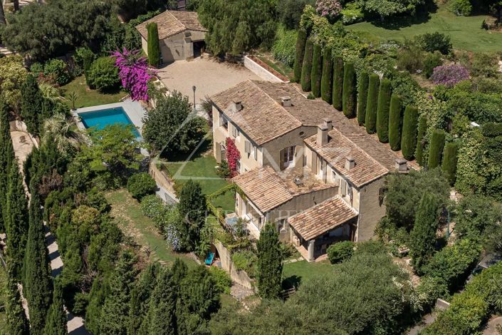 Image No.1-5 Bed House for sale